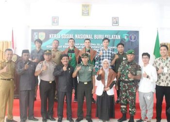 Mahasiswa Kedokteran UNHAS Bersama Pemkab Bursel Gelar Pelayanan Kesehatan.