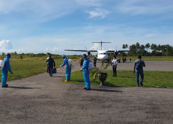 Antisipasi Corona, Sejumlah Fasilitas Umum Dan Perkantoran Di Bursel Disemprot Dengan Cairan Disinfektan
