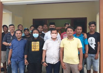 Wakil Ketua DPRD, Lahamidi Minta Pemda Bursel Beri Bantuan ke Pekerja Harian Lepas, Ini Pesannya