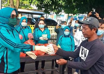Widya Murad, Istri Gubernur Maluku Peduli Korban Kebakaran di Ongko Liong