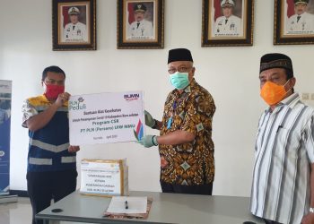 PT PLN (persero) UIW MMU Berikan Bantuan APD Untuk Penanganan COVID-19 Di Bursel