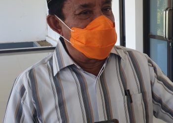 Cegah Covid-19, Pemkab Bursel bagi Lagi 500 Masker di Masyarakat