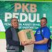 Muhaimin Iskandar Ketua DPP PKB, Bagi Sembako Ke Wartawan Bursel, Maluku