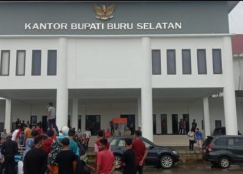 APMB Desak Polres P. Buru Selidiki Sejumlah Akun FB yang mencederai Pemda Bursel