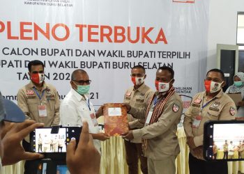 KPU Bursel Tetapkan Safitri – Gerson Sebagai Bupati dan Wakil Bupati Terpilih