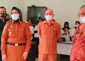 Bupati Dan Wakil Bupati Bursel, Safitri – Gerson Gelar Sidak Pegawai