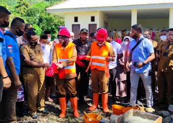 Safitri – Gerson Berkantor di Kecamatan Waesama, Ini Aktifitasnya