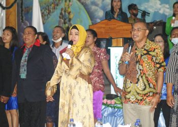 Ini Pesan Bupati Bursel Di Acara HUT Gereja Sidang Jemat Allah Ke X
