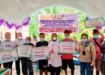 Bupati Bursel Resmikan 49 Rumah KAT, Ini Pesannya