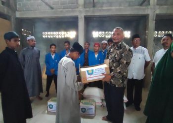Uniqbu Berbagi Di Ponpes Al Anshor Jikumerasa