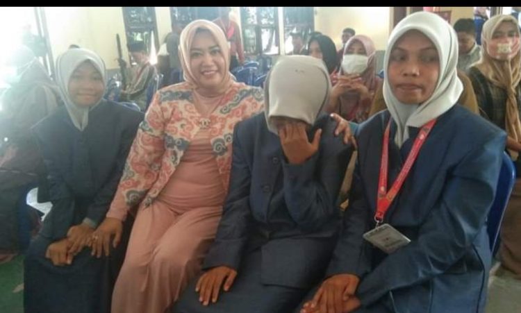 Kafilah Bursel Tampil Pertama Di Perlombaan MTQ 2022 DI KKT