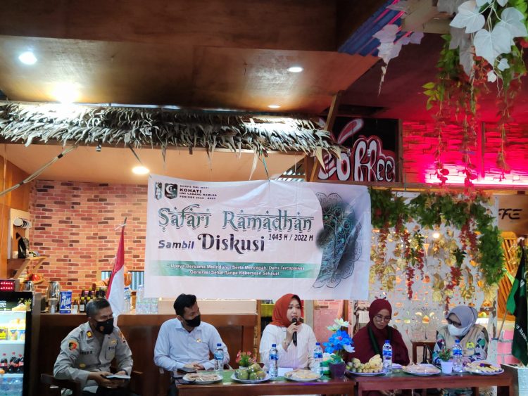 Kohati, HMI, T2TP2A, Polres Dan Bupati Bursel Gelar Diskusi Kekerasan Seksual Anak Dan Perempuan