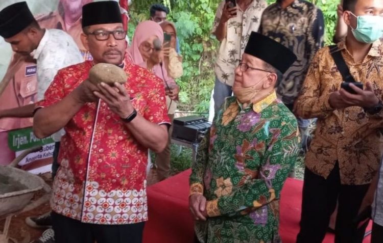 Murad Ismail Dan Akbar Tanjung Peletakan Batu Pertama Graha Kahmi Maluku