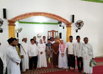 Di Momen Sholat Id, Bupati Safitri Bersyukur Hadirnya Polres Bursel Serta Berharap Covid 19 Berakhir