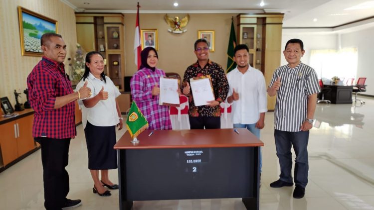 Bupati Bursel Bangun Sinergitas Dengan Bank Dorong Ribuan UMKM Di Daerah