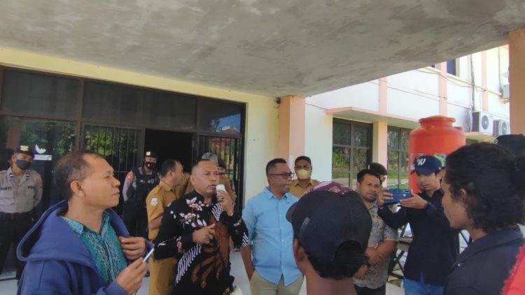DPRD Buru Akan Panggil CV Masra Indah, Ini Himbauannya
