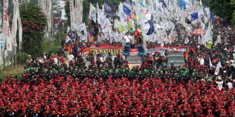 Buruh Gelar Aksi Besar-besaran 8 Juni Tolak Pengesahan Revisi UU PPP