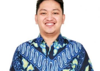 Akmal Soulisa Dan KNPI Maluku Bantu Korban Bencana Pulau Damer