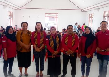 Dinkes, PMI, Jemaat GPM Gelar Periksa Darah dan Pengobatan Massal