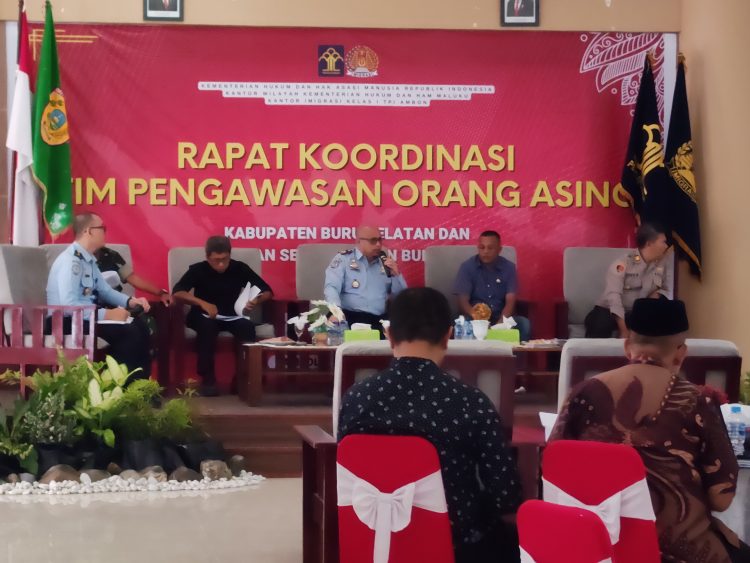 Perkuat Pengawasan Orang Asing Di Bursel, Kanim Ambon Gelar Rakor Timpora