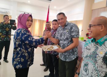 Dinas Pendidikan Bursel Raih Opini Pelayanan Dari Ombudsman