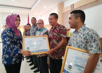 Pemkab Bursel Berkomitmen Tingkatkan Pelayanan Publik