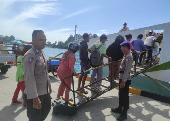 Personel Polairud Bursel Bersama KP3 Namrole Gencar Melakukan Patroli