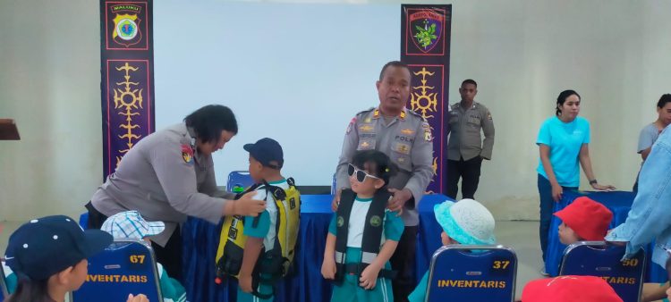 Puluhan Siswa PAUD Terpadu Fast Start Antusias Kunjungi Markas Dit Polairud Polda Maluku