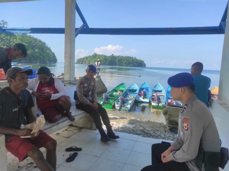 Personil KP XVI Namrole Intens Gelar Patroli di Pelabuhan