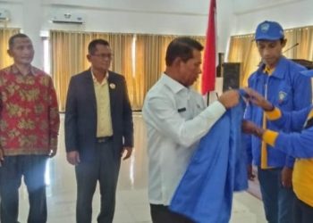 Sekda Mahulete Lepas 174 Mahasiswa KKN Uniqbu