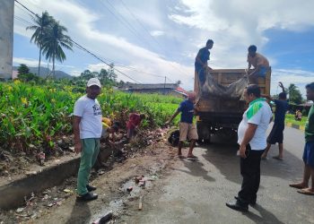 Pemda Bursel Bersihkan sampah Usai libur Lebaran
