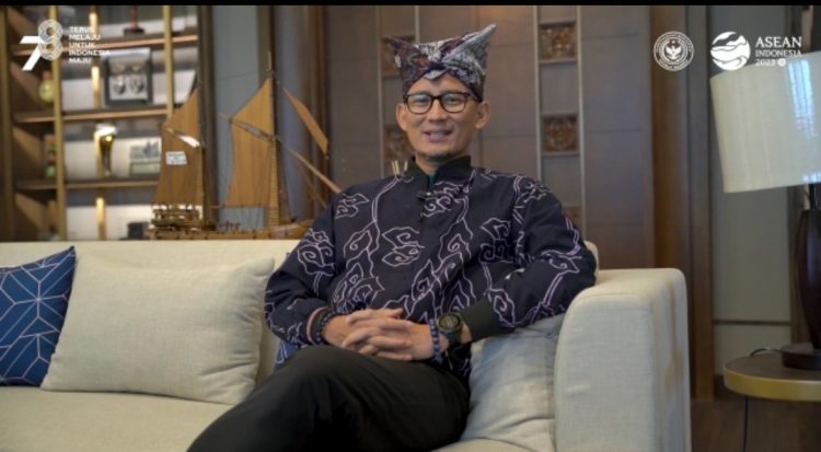 Menteri Parawisata Apresiasi Pemda Bursel Dalam Mendorong Potensi Wisata Pulau Tomahu