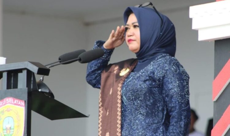 Upacara HUT Kabupaten Bursel Ke 15 Dipimpin oleh Bupati Safitri