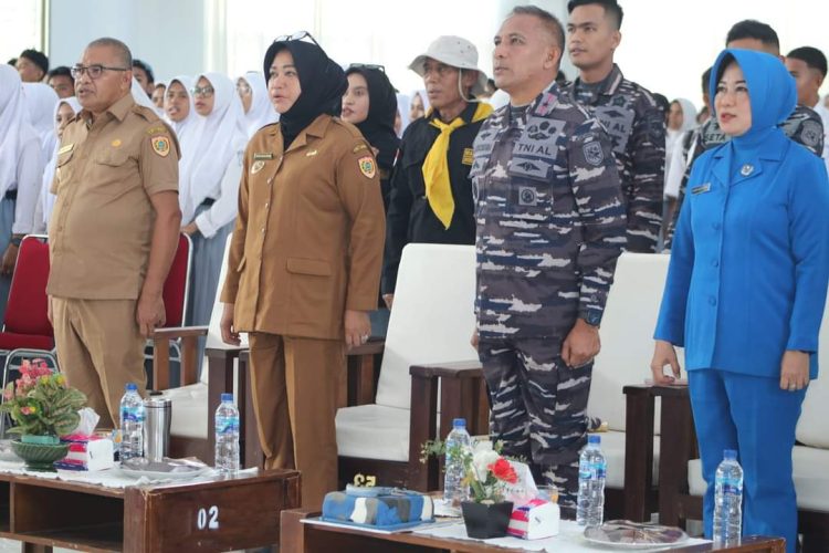 Bupati Bursel Bersama Brigjen TNI Said Latuconsina membuka jambore Pencinta Alam Ke 25