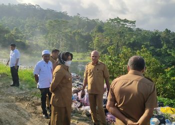 Bupati Bursel Tinjau TPA Di Kecamatan Namrole
