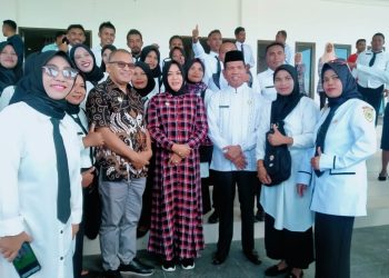 Bupati Safitri Harap PPPK Guru Di Bursel Laksanakan Fungsi Dan Perannya Secara Profesional