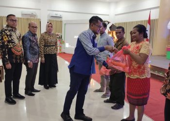 Bupati Bursel : Momentum Natal Tingkatkan Kualitas Kebersamaan