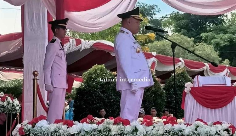 Pj Bupati Buru bertindak sebagai inspektur upacara pada upacara memperingati HUT RI ke 78