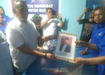 Rebut Rekomendasi, Ikram Umasugi Kembalikan Formulir Pendaftaran Calon Bupati Ke Demokrat
