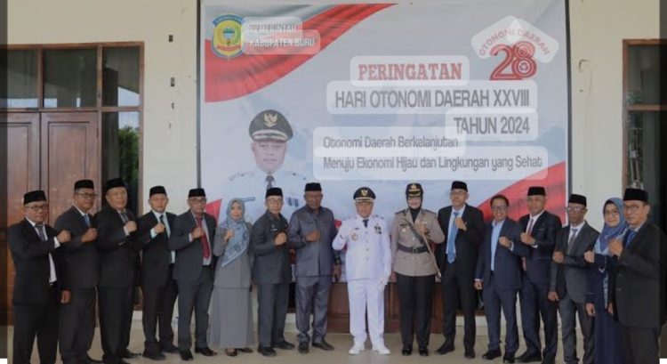 Bupati Salampessy Pimpin Upacara Peringatan Hari Otonomi Daerah XXVIII