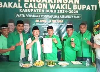 Dokter Helmi Berpeluang Gandeng Aziz Hentihu di Pilkada Buru