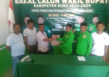 Pengusaha Armen Ali Muhtar Daftar Calon Wakil Bupati Buru di PPP