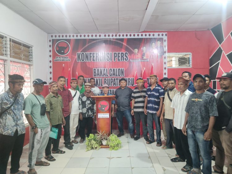 10 Kepala Soa Dan Tim Kawal Balon Wakil Bupati, Beno Lesnussa Daftar Di PDIP