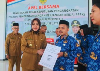 Bupati Safitri Malik Serahkan 743 SK PPPK, Ini Pesannya