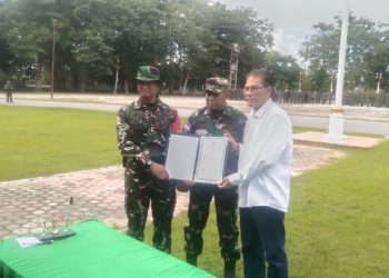 Danrem 151/Binaiya Didampingi Pj Bupati Buru Dan Dandim 1506/Namlea Resmi Tutup TMMD Ke 120