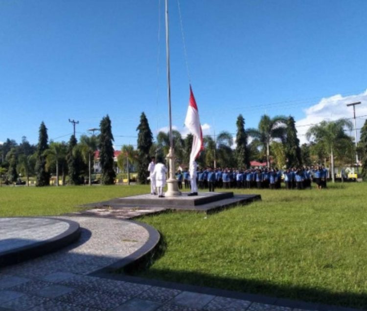 Peringati Hari Lahir Pancasila, Pemkab Bursel Gelar Upacara Bendera
