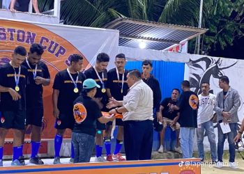 Ririmasse Tutup Turnamen Gawang Mini Piston Cup