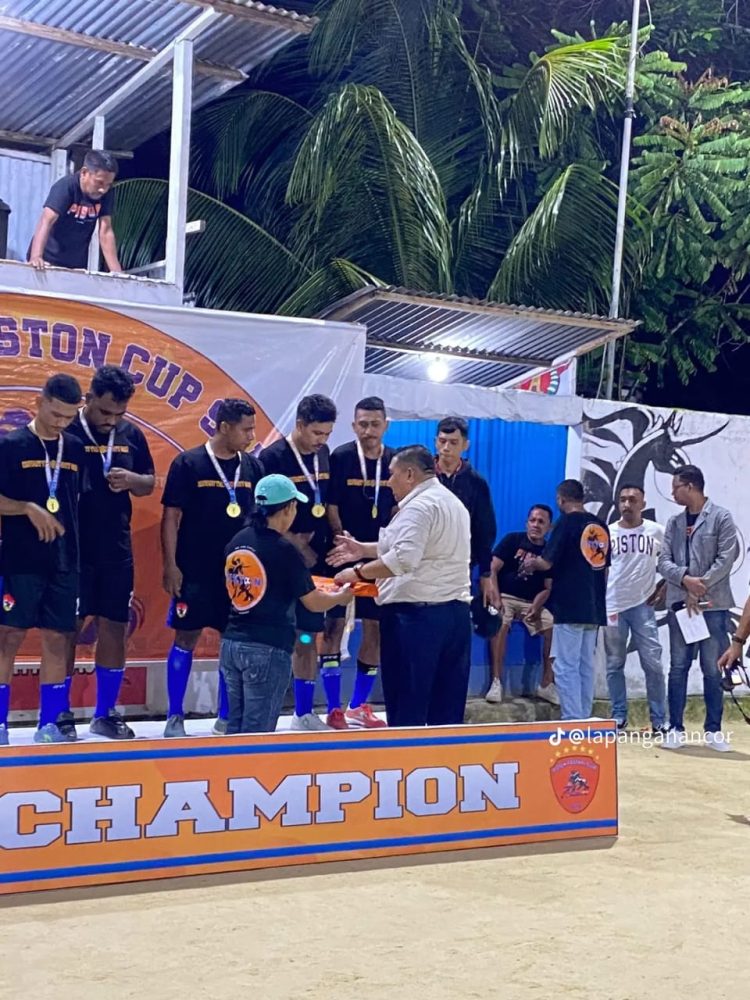 Ririmasse Tutup Turnamen Gawang Mini Piston Cup