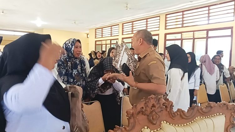 Pemkab Buru Jamin Bayar Gaji 126 Guru PPPK