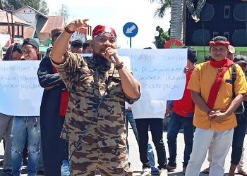 Parlemen Jalanan Demo di Sp5, Minta Irawan Ditangkap